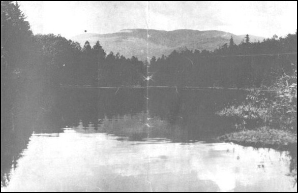 (Panorama of Bottomless Lake)