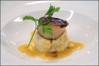(Glass Onion restaurant)