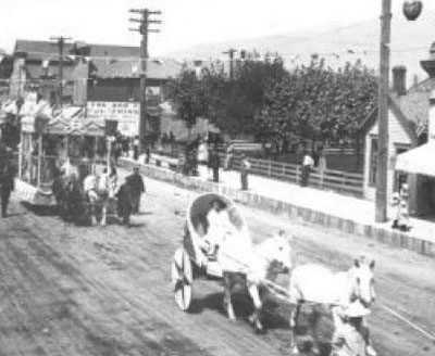 (Metcalf street in 1910)