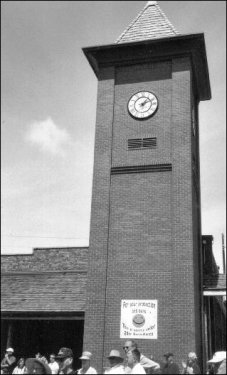 (Clock Tower)