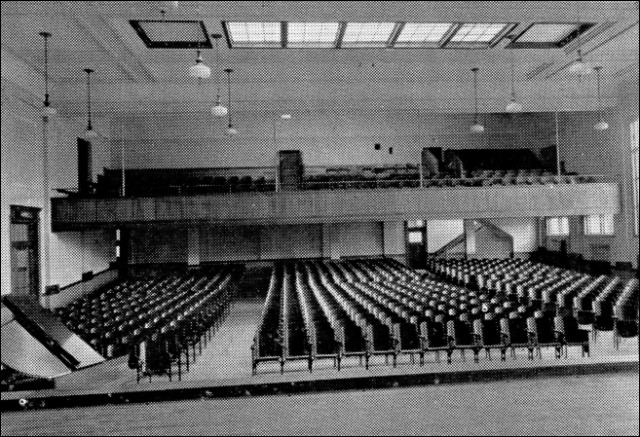 (Auditorium)