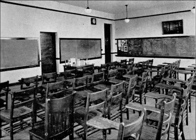 (Recitation Room)