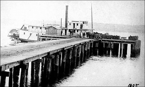 (Glide Sternwheeler)