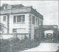(Hawthorn Larrabee Home)