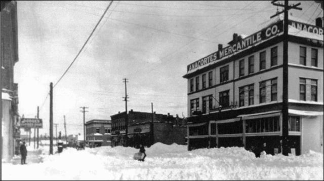 (AMC Building 1916)