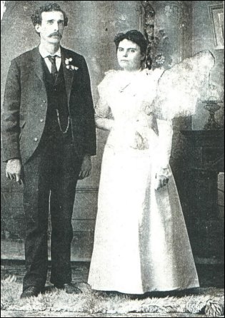 (Bert and Kate's wedding 1898)