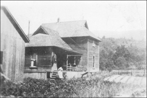 (John Minkler's lake house and store)